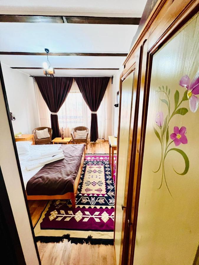 Pensiunea Casa Boiereasca Пештера Экстерьер фото