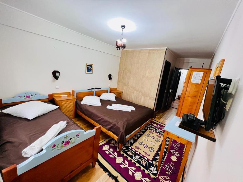 Pensiunea Casa Boiereasca Пештера Экстерьер фото